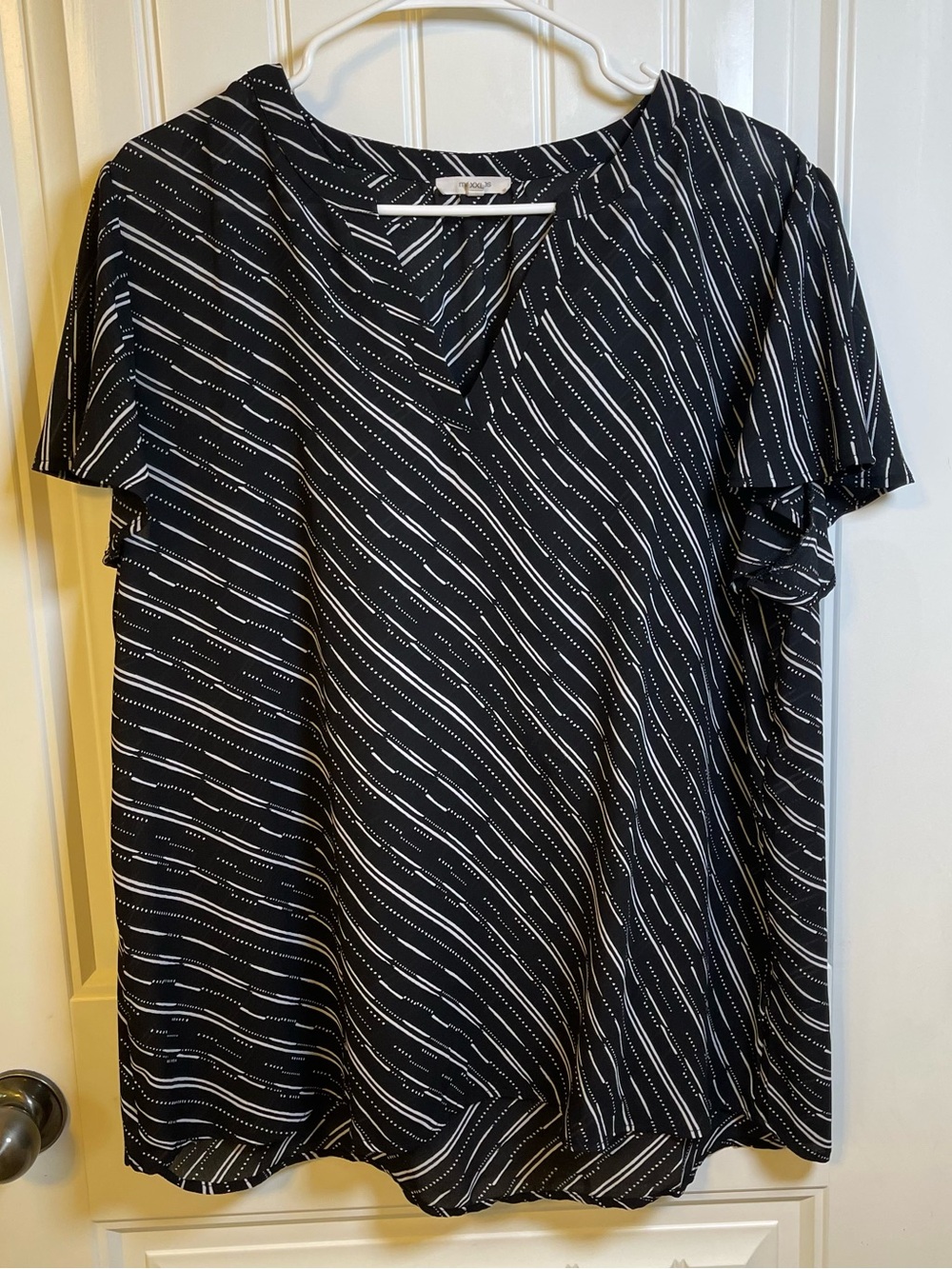 Maurices Black & White Diagonal Stripe Flutter Sleeve Blouse